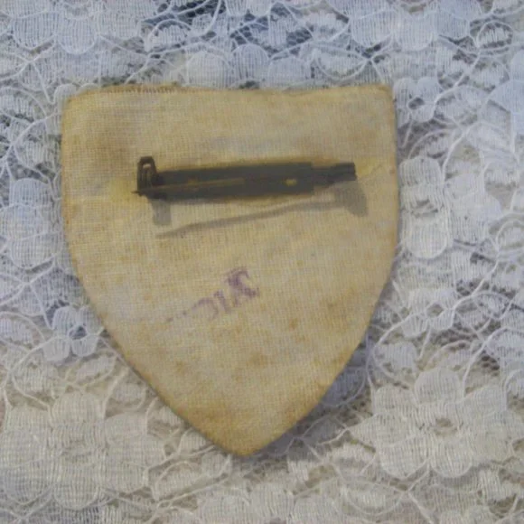 Vintage Embroidery Crest Patch Pin Brooch/ India - Picture 3 of 3